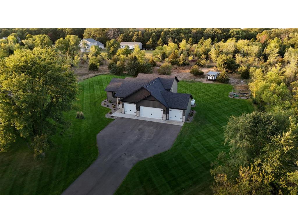 9662 257th Avenue NW Zimmerman MN 55398 6610606 image1