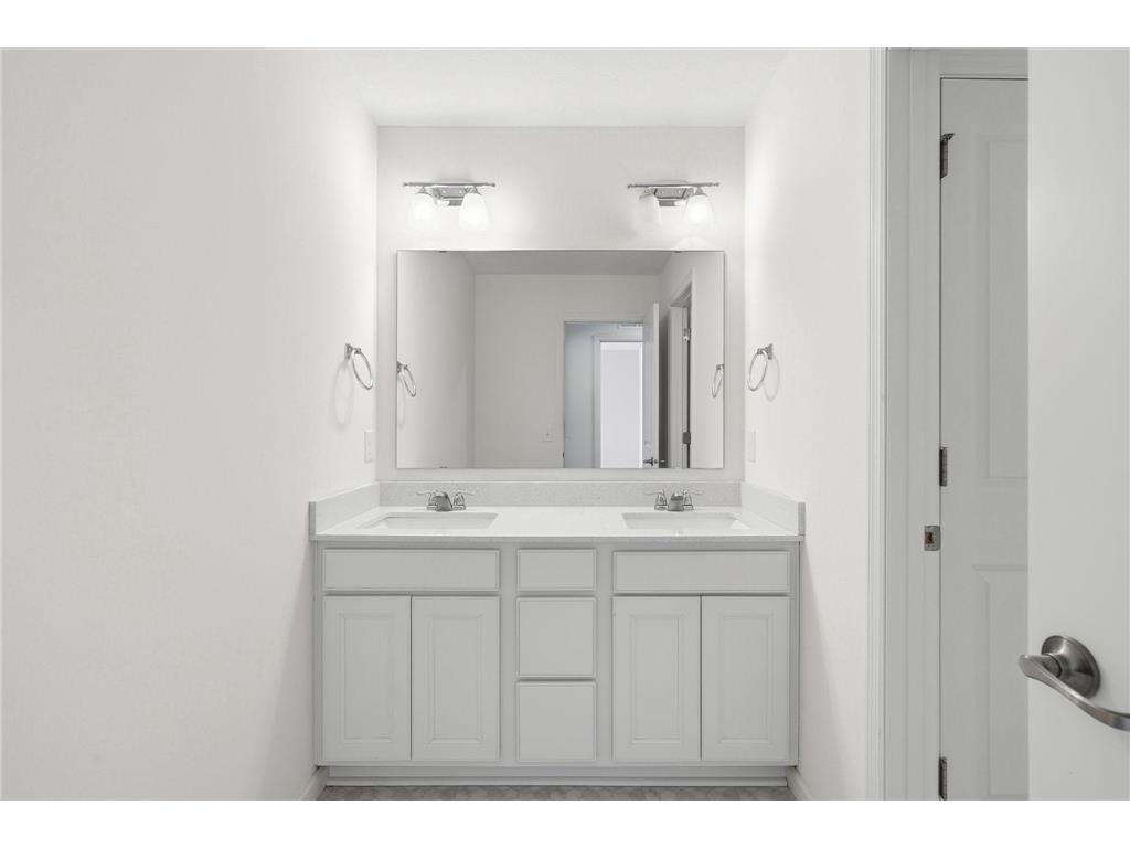 9669 4th Street Lane N Lake Elmo MN 55042 7060200 image33