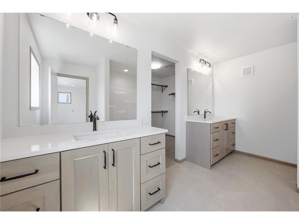 967 61st Avenue W West Fargo ND 58078 7114739 image19