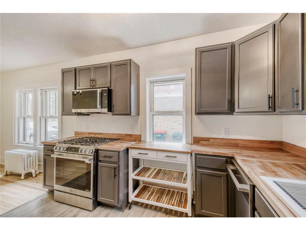 967 Cherokee Avenue West Saint Paul MN 55118 7050097 image7