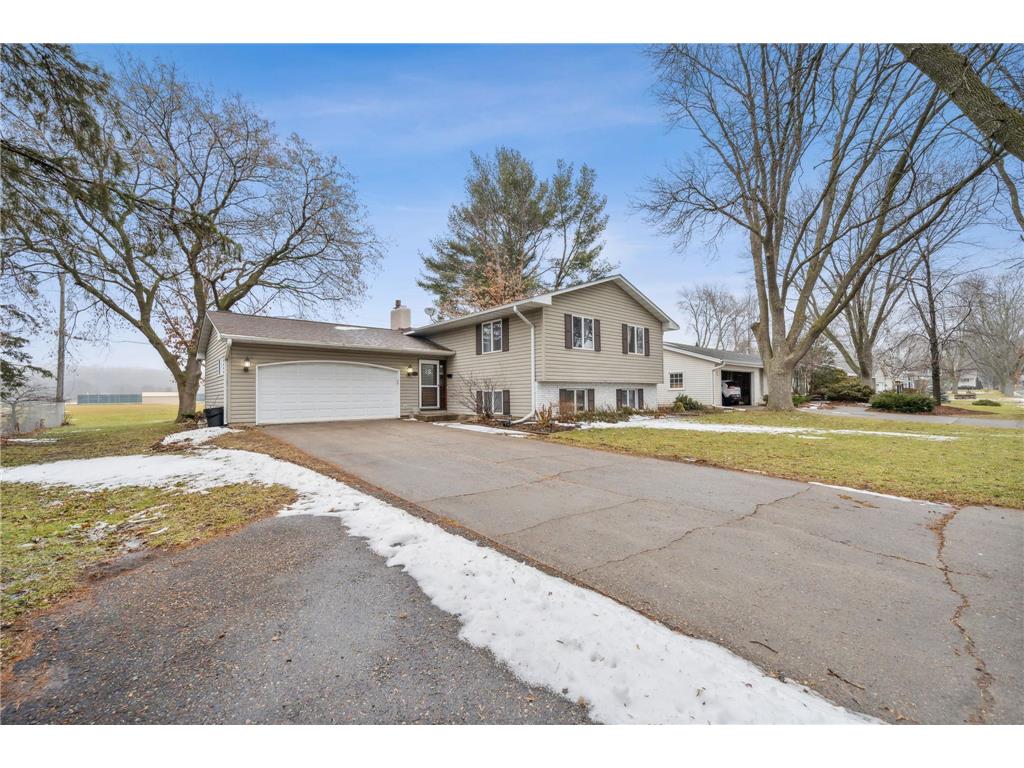 967 Hazel Street River Falls WI 54022 6478486 image1