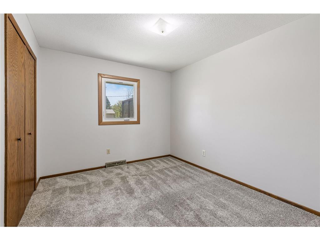 967 Sibley Street S Shakopee MN 55379 7074816 image8