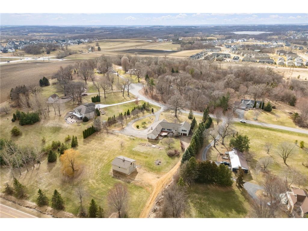 9675 SUMMIT Place Chaska MN 55318 7039382 image1