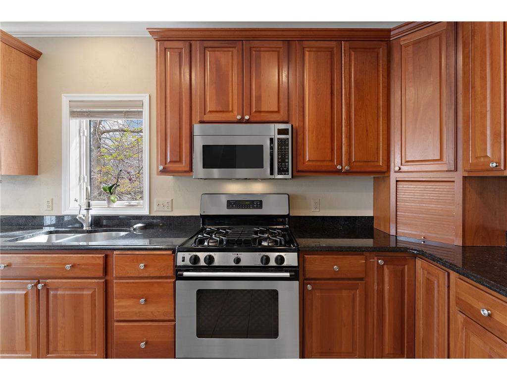 9677 Jonathan Lane Eden Prairie MN 55347 7053969 image2