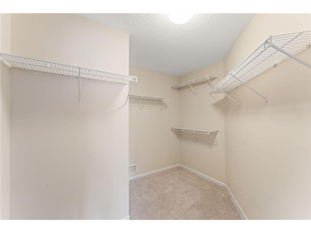 9677 Jonathan Lane Eden Prairie MN 55347 7053969 image33