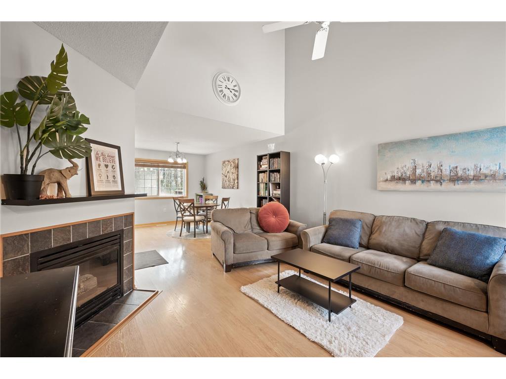 968 108th Avenue NW Coon Rapids MN 55433 6658534 image1