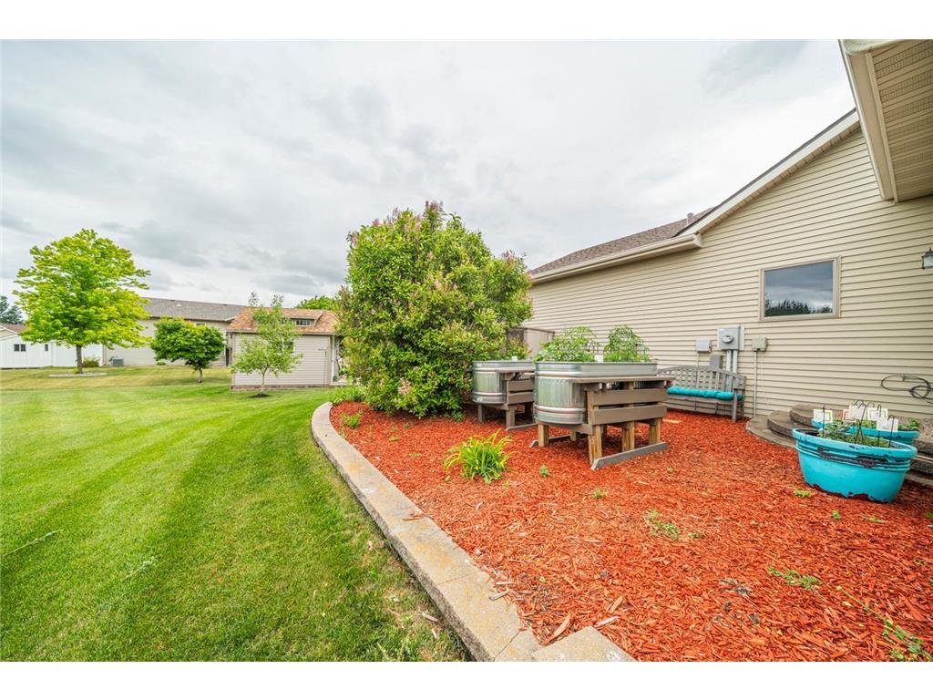 969 32nd Street S Moorhead MN 56560 7091881 image11
