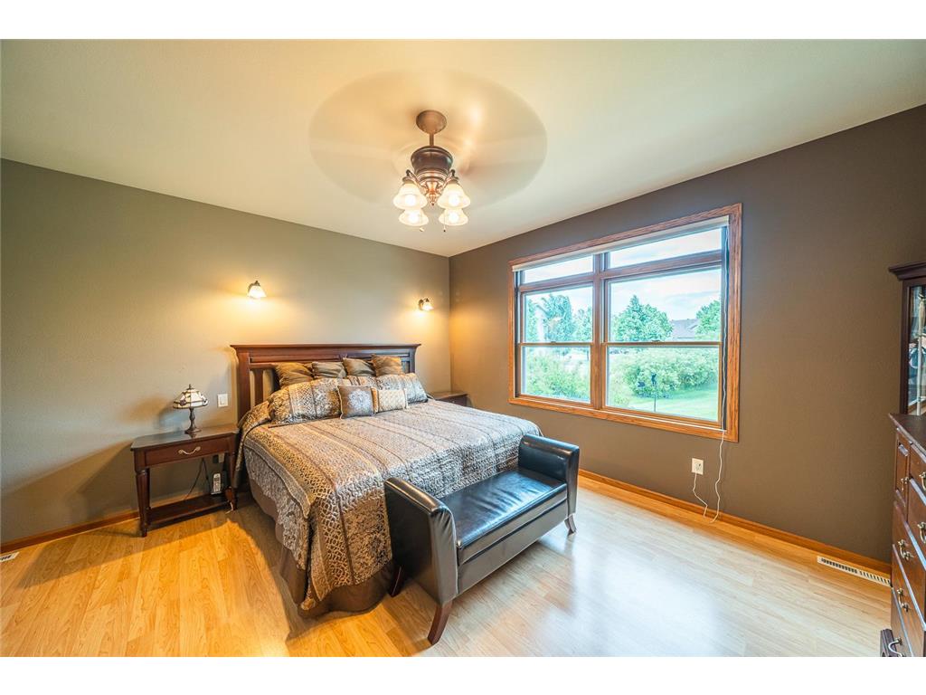 969 32nd Street S Moorhead MN 56560 7091881 image25