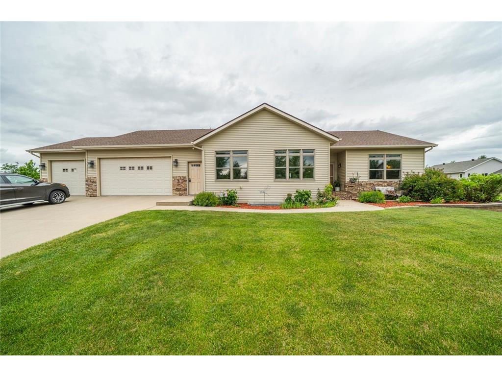 969 32nd Street S Moorhead MN 56560 7091881 image3