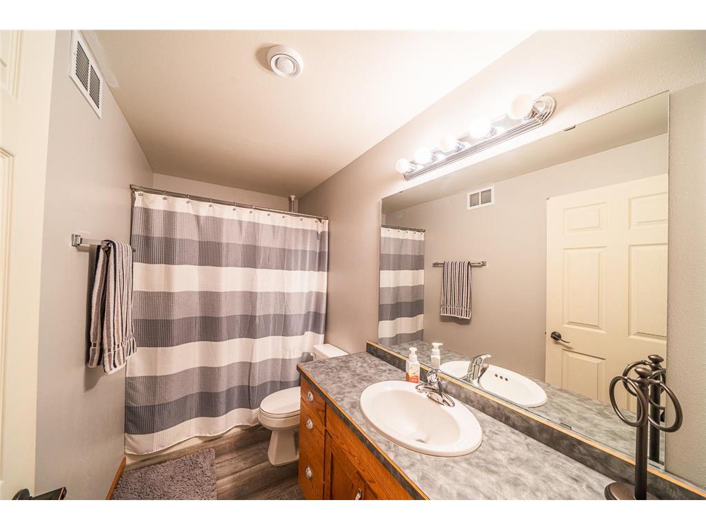 969 32nd Street S Moorhead MN 56560 7091881 image38