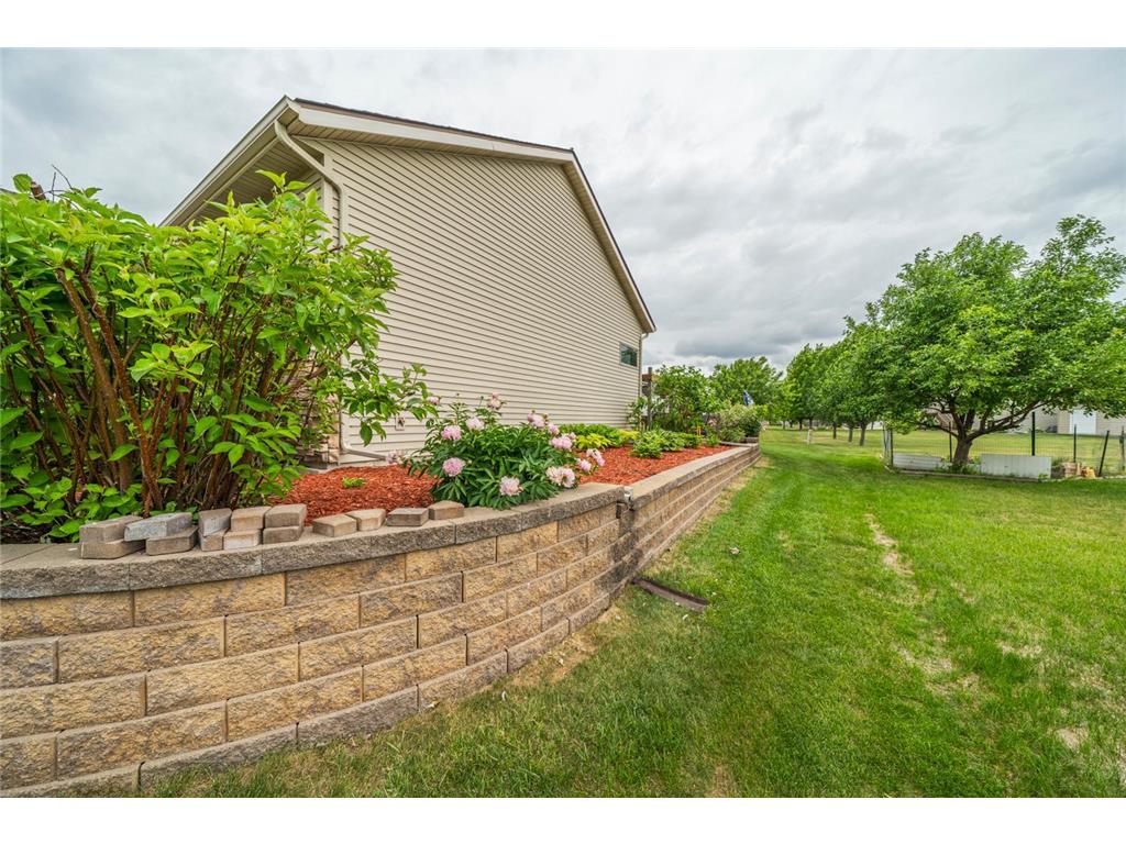 969 32nd Street S Moorhead MN 56560 7091881 image5