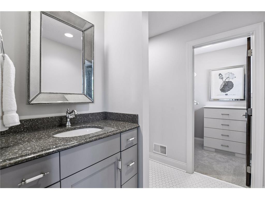 9690 Sky Lane Eden Prairie MN 55347 7072610 image46