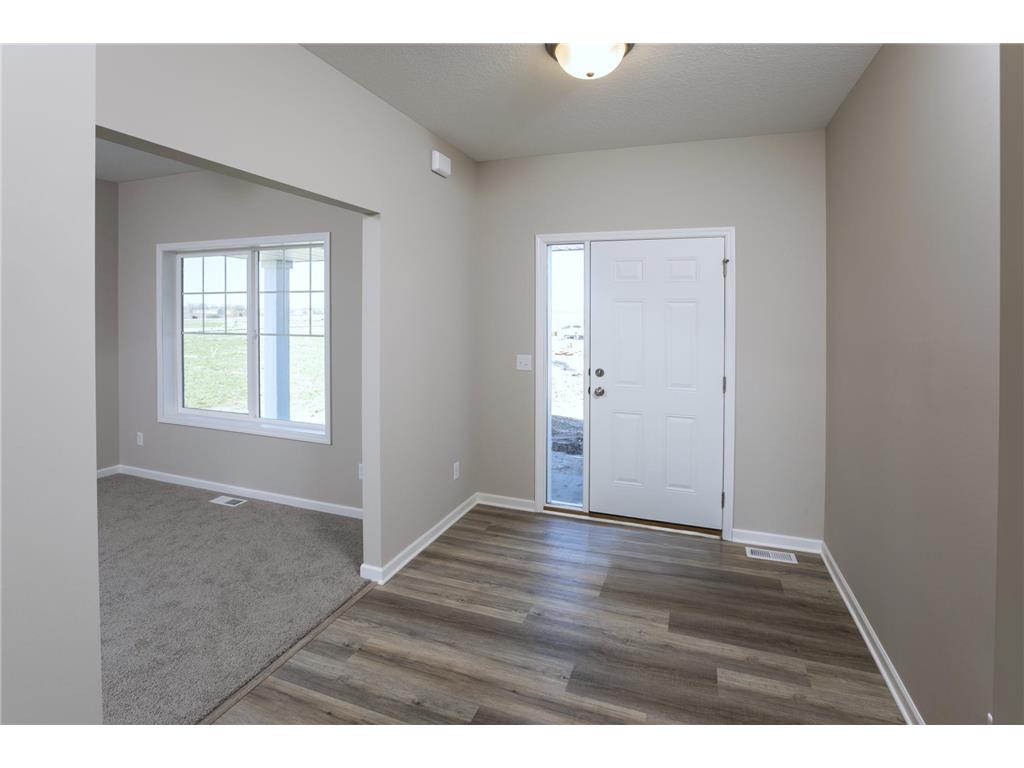 9698 32nd Street NE Saint Michael MN 55376 7004774 image11