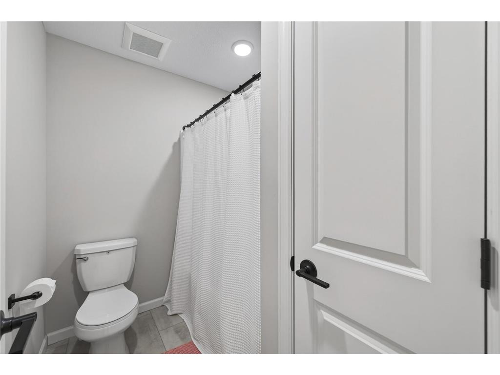 9699 4th Street N Lake Elmo MN 55042 7030170 image25