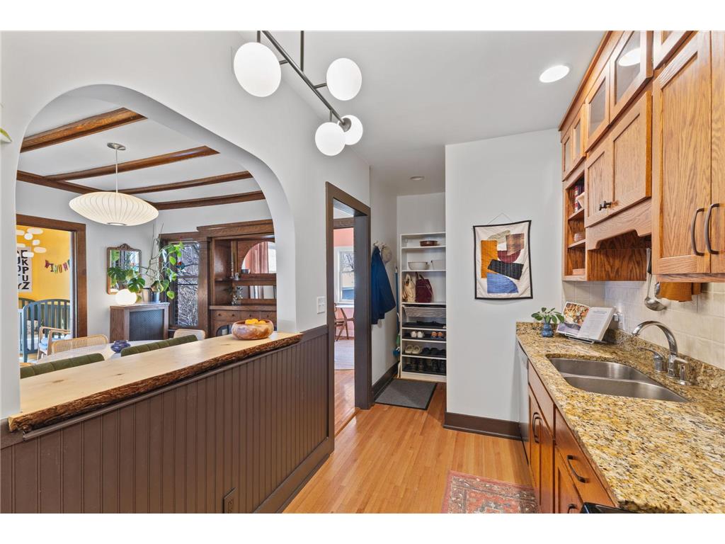 97 Langford Park #4 Saint Paul MN 55108 7022475 image19