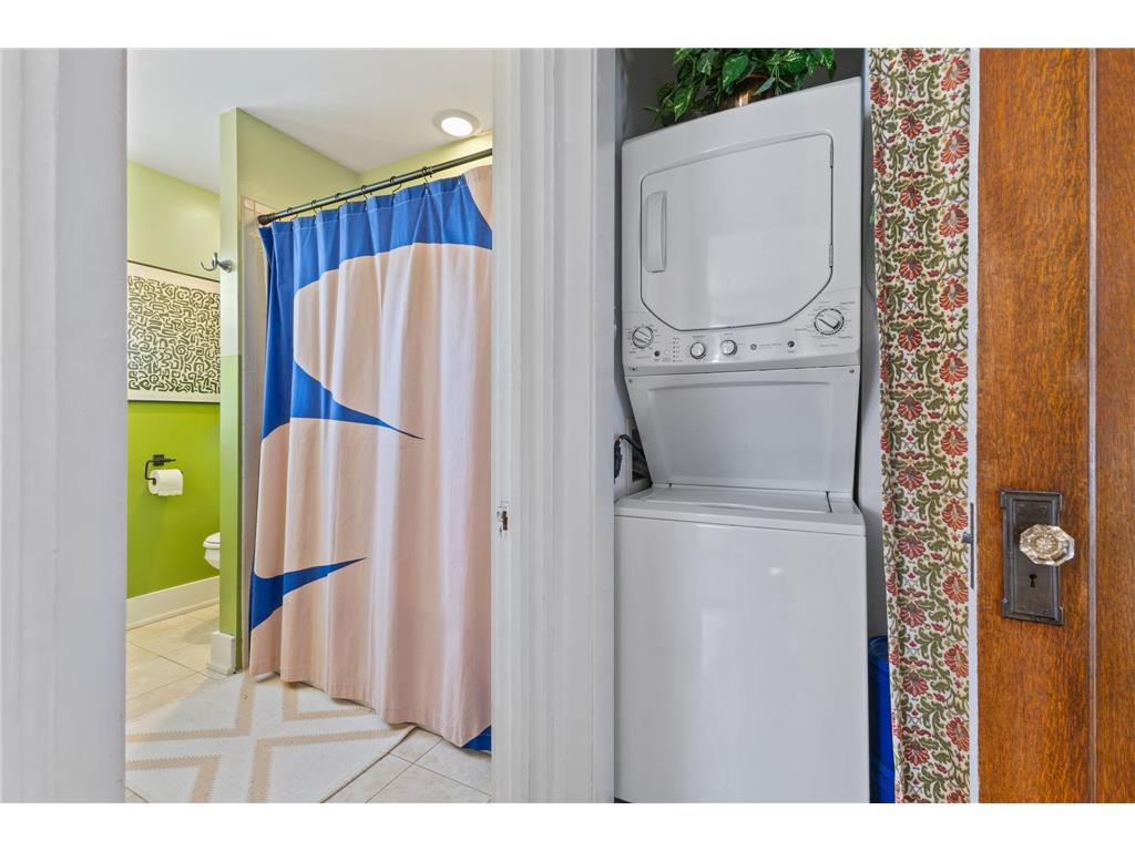 97 Langford Park #4 Saint Paul MN 55108 7022475 image22