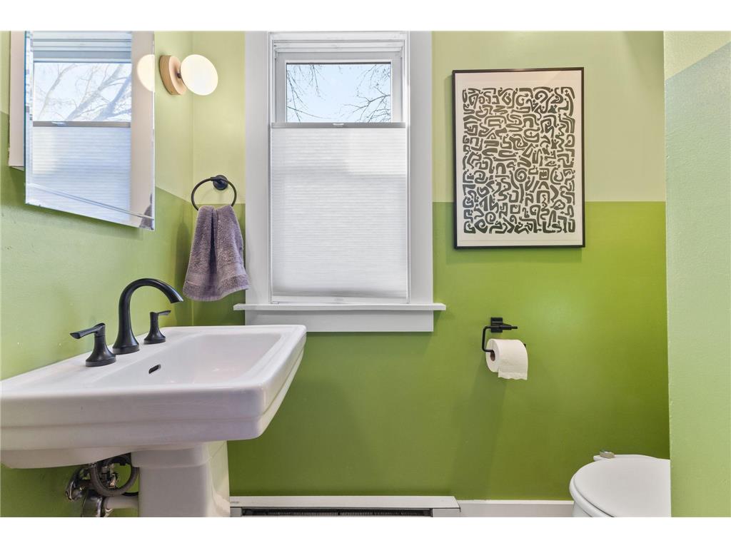 97 Langford Park #4 Saint Paul MN 55108 7022475 image24