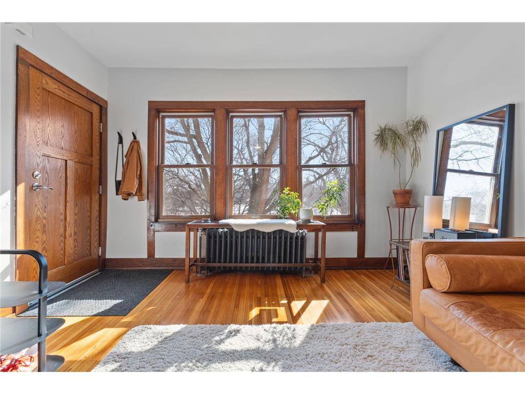 97 Langford Park #4 Saint Paul MN 55108 7022475 image6