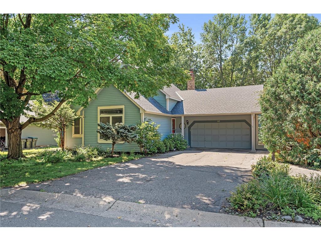97 Olympic Circle Chanhassen MN 55317 6632732 image1