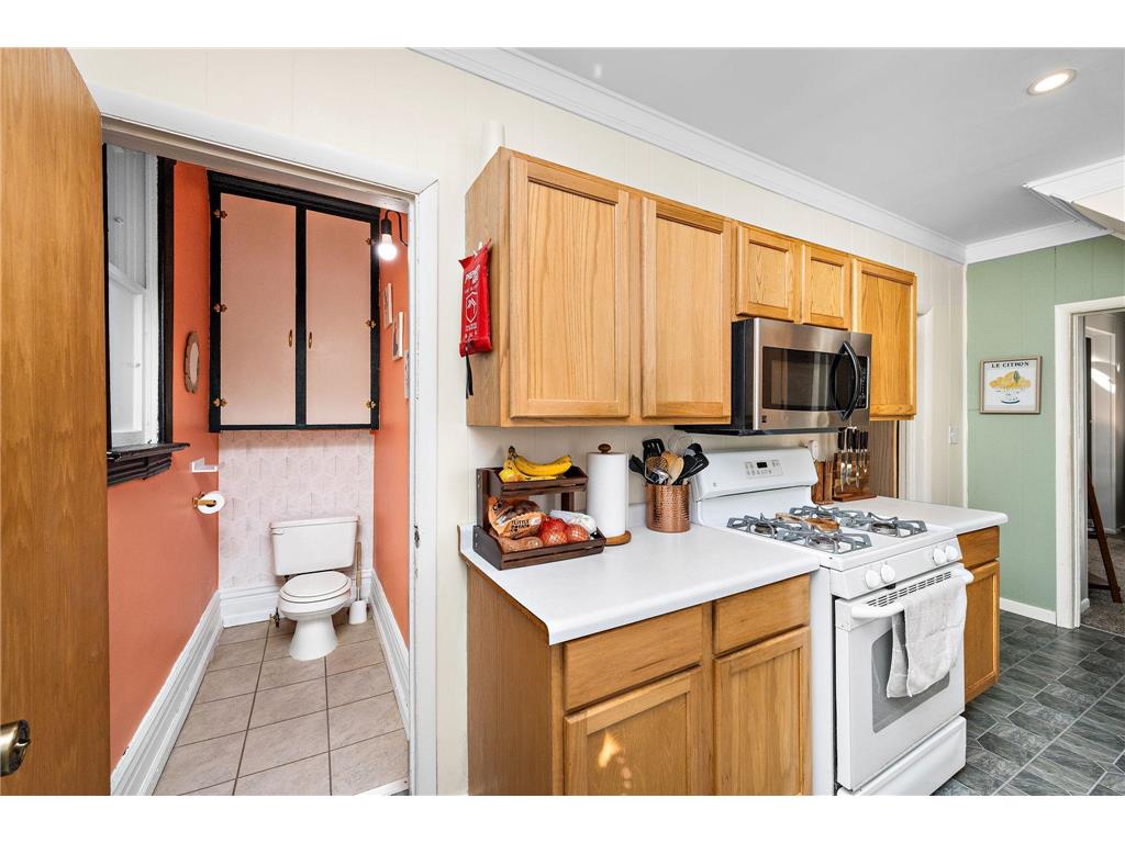 970 Geranium Avenue E Saint Paul MN 55106 7051502 image10