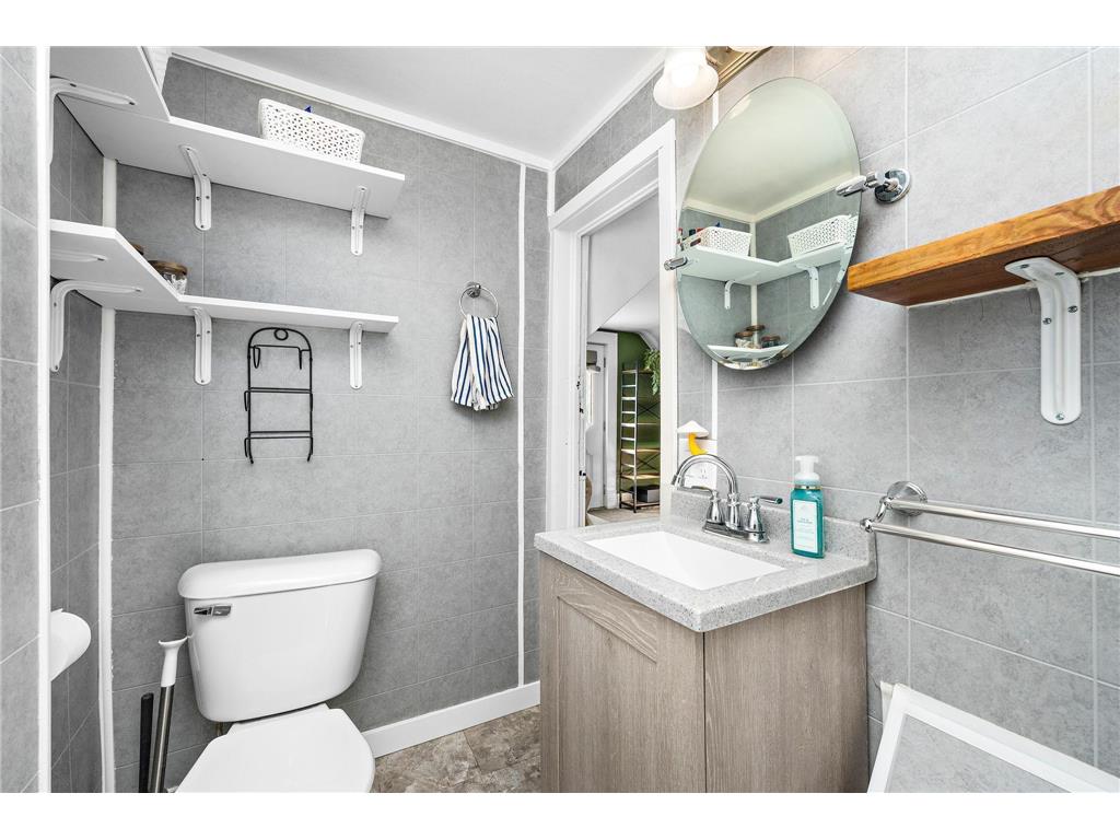 970 Geranium Avenue E Saint Paul MN 55106 7051502 image15