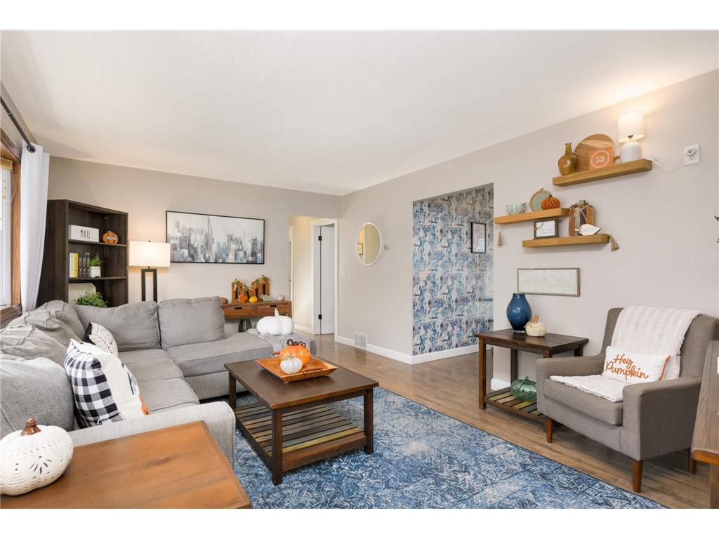 970 Pandora Drive NE Fridley MN 55432 6621065 image1