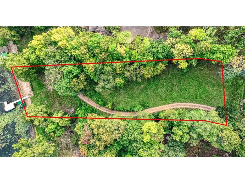 970 Pleasant View Road Chanhassen MN 55317 - Christmas 6817889 image1