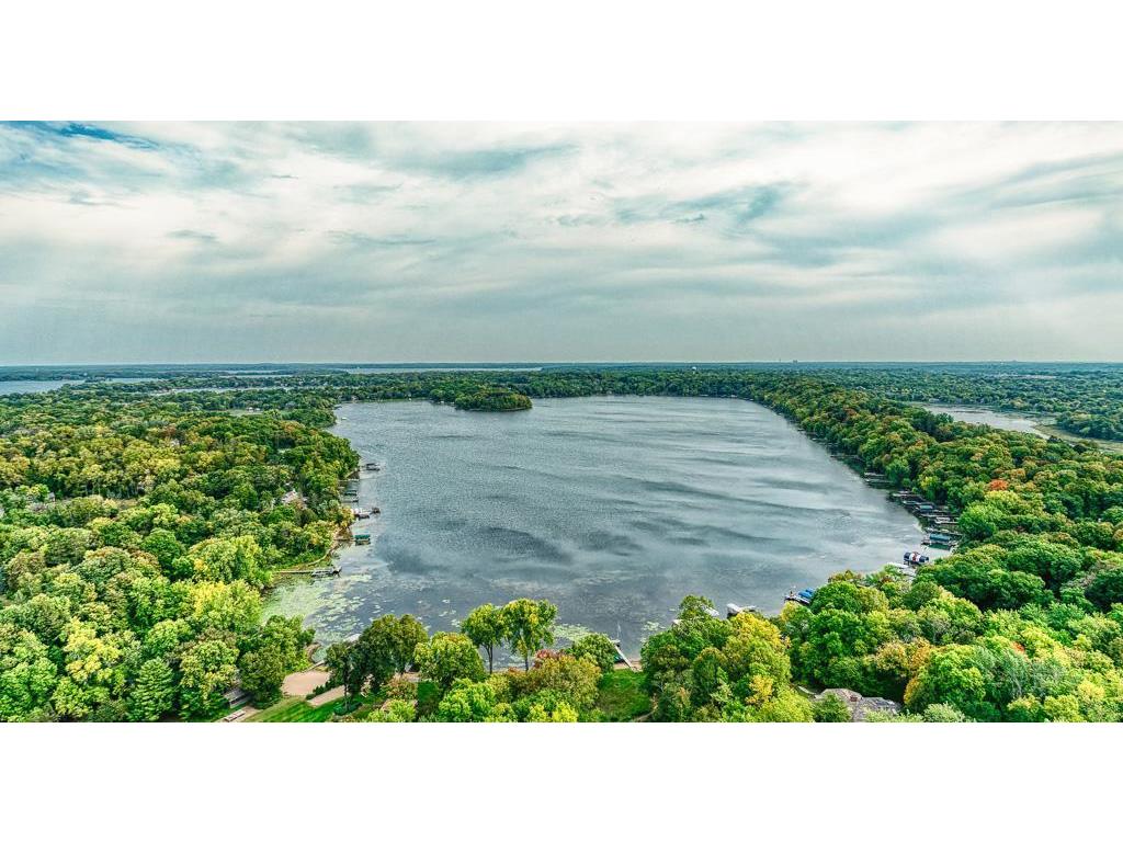 970 Pleasant View Road Chanhassen MN 55317 - Christmas 6817889 image17