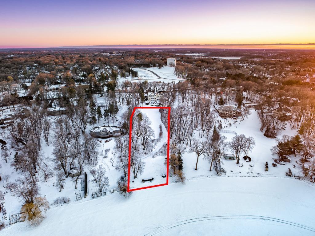 970 Pleasant View Road Chanhassen MN 55317 - Christmas 6817889 image2