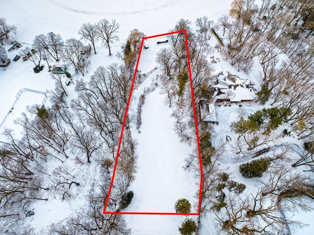 970 Pleasant View Road Chanhassen MN 55317 - Christmas 6817889 image4