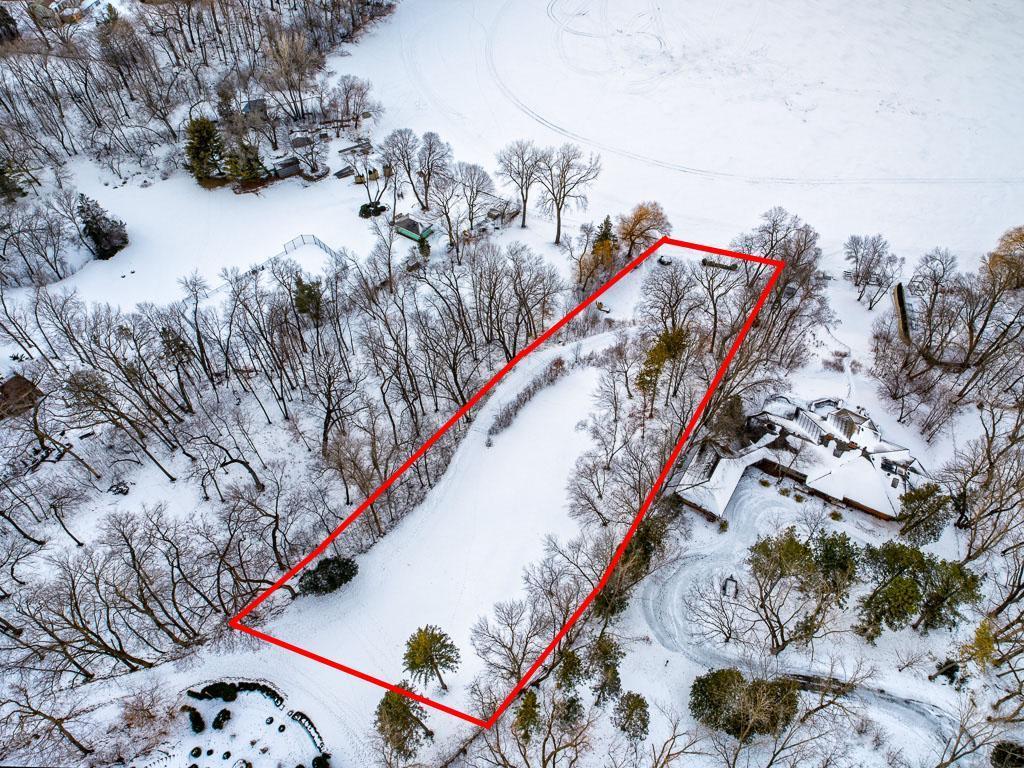 970 Pleasant View Road Chanhassen MN 55317 - Christmas 6817889 image7