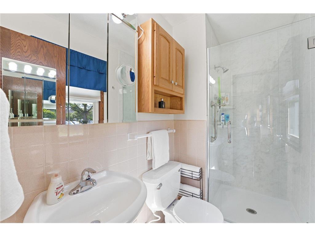970 Redwood Drive Apple Valley MN 55124 7068287 image40