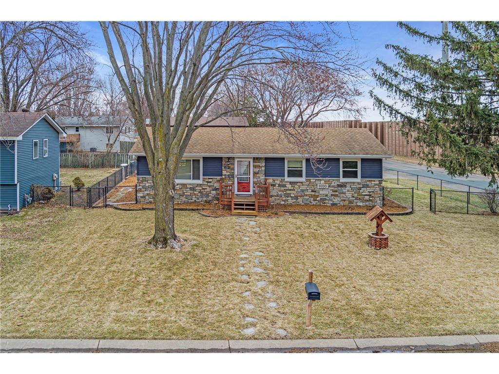 9700 Forestview Lane N Maple Grove MN 55369 6700551 image1