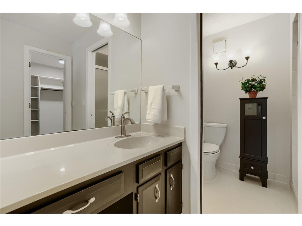 9700 Portland Avenue S #126 Bloomington MN 55420 7065022 image12