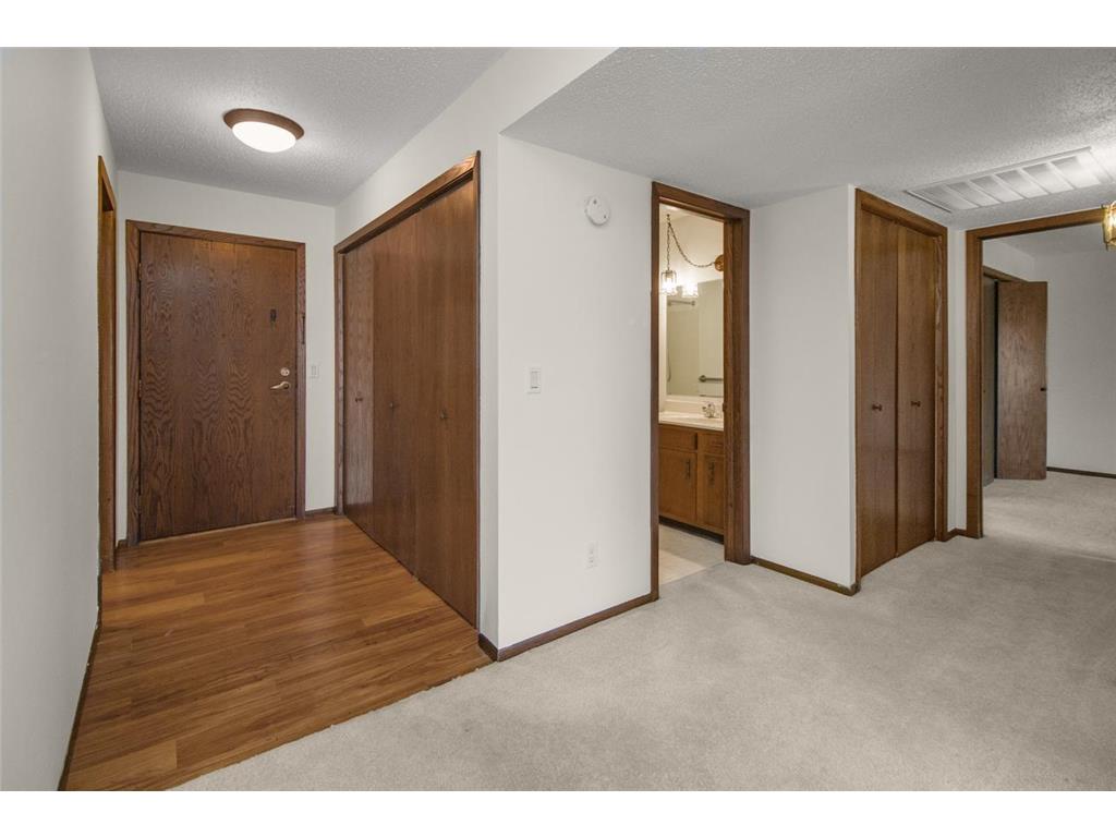9700 Portland Avenue S #129 Bloomington MN 55420 7046177 image16