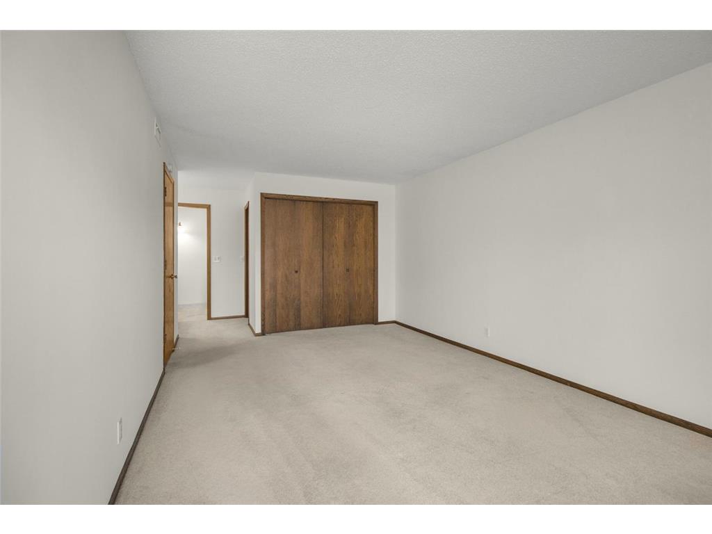 9700 Portland Avenue S #129 Bloomington MN 55420 7046177 image19