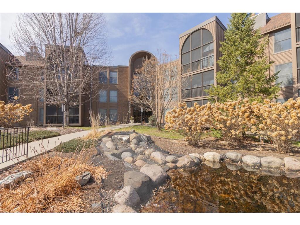 9700 Portland Avenue S #129 Bloomington MN 55420 7046177 image2