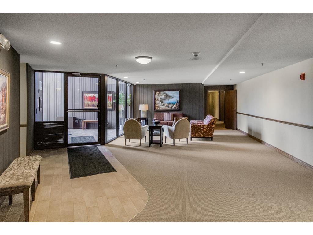 9700 Portland Avenue S #129 Bloomington MN 55420 7046177 image3