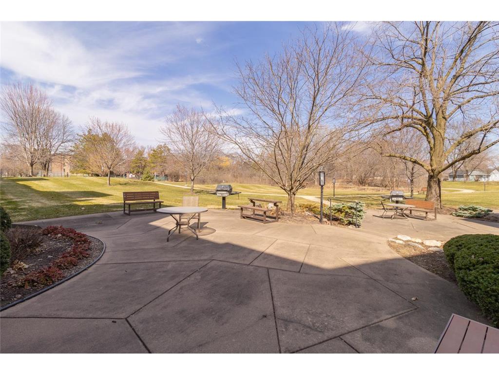 9700 Portland Avenue S #129 Bloomington MN 55420 7046177 image34