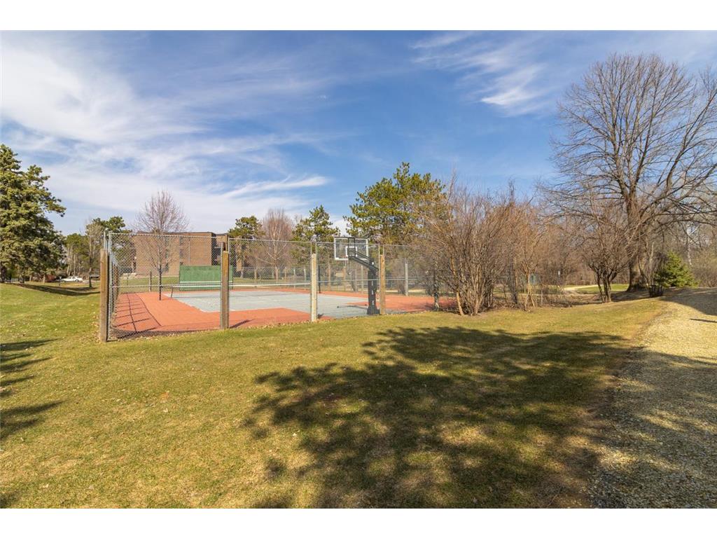 9700 Portland Avenue S #129 Bloomington MN 55420 7046177 image37