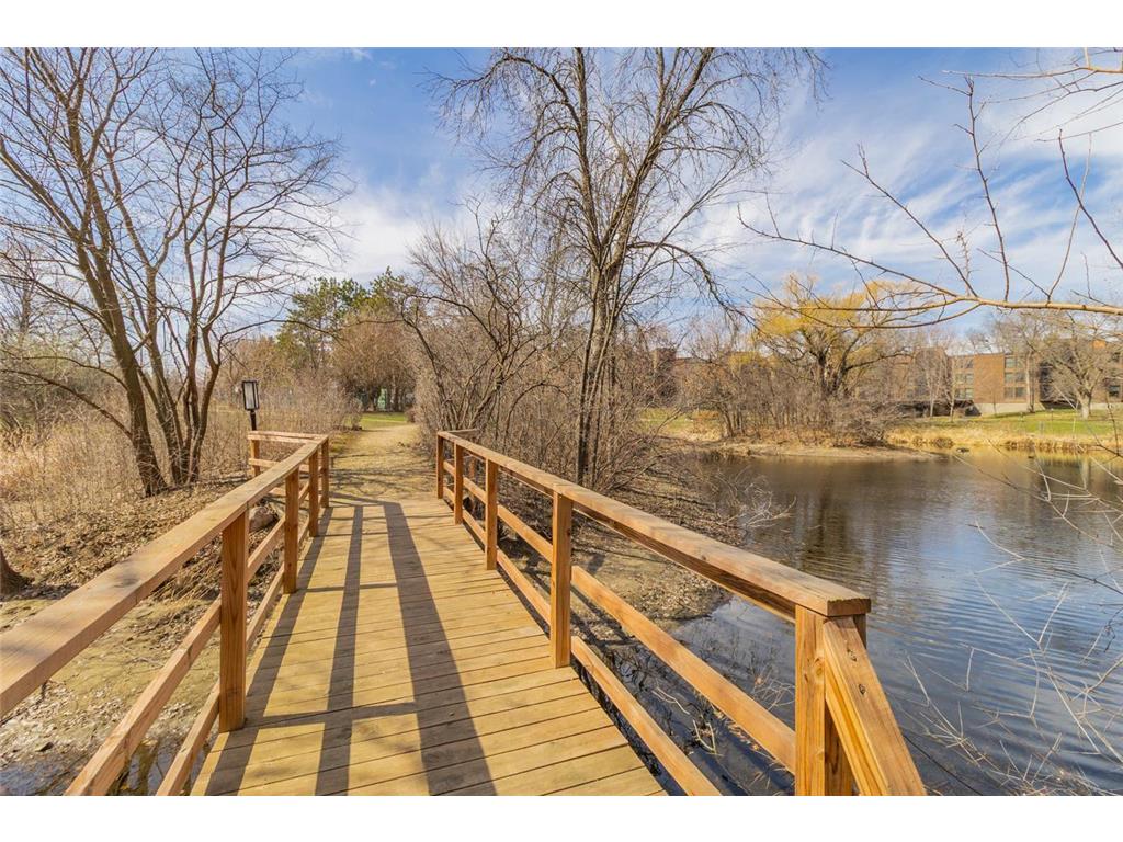 9700 Portland Avenue S #129 Bloomington MN 55420 7046177 image41