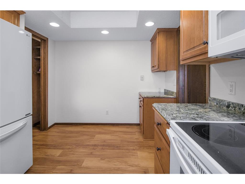 9700 Portland Avenue S #129 Bloomington MN 55420 7046177 image8