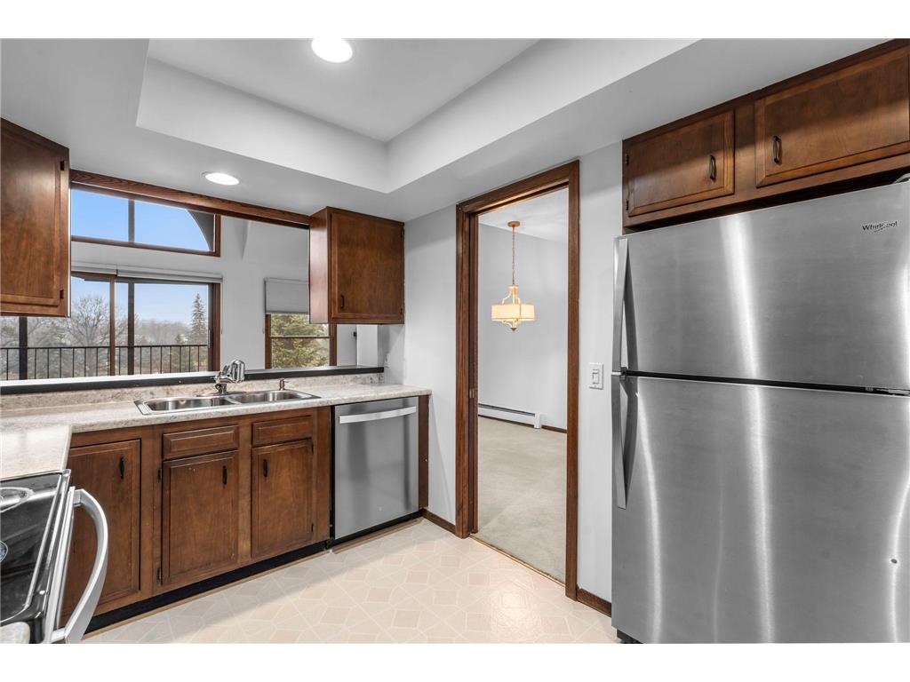 9700 Portland Avenue S #332 Bloomington MN 55420 7033321 image4