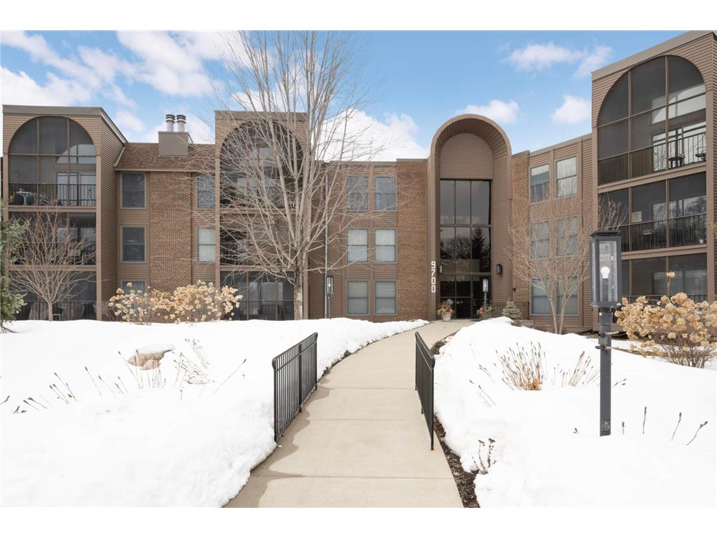 9700 Portland Avenue S #333 Bloomington MN 55420 6670426 image1