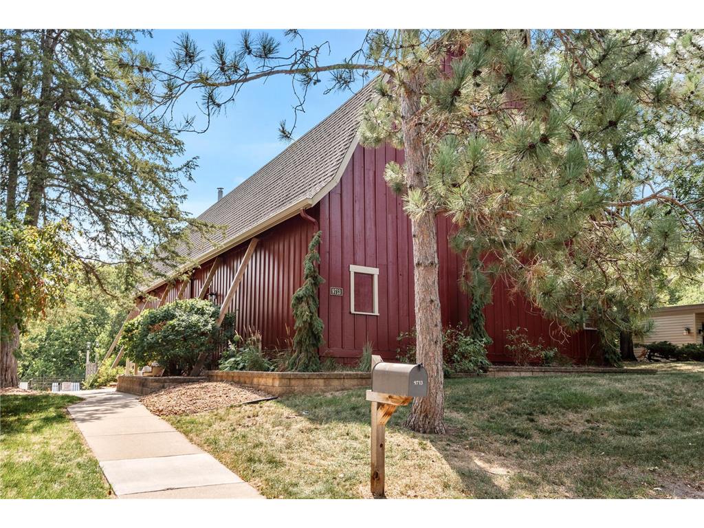 9705 Mill Creek Drive, Eden Prairie, MN, 55347 MLS 6501278 Edina