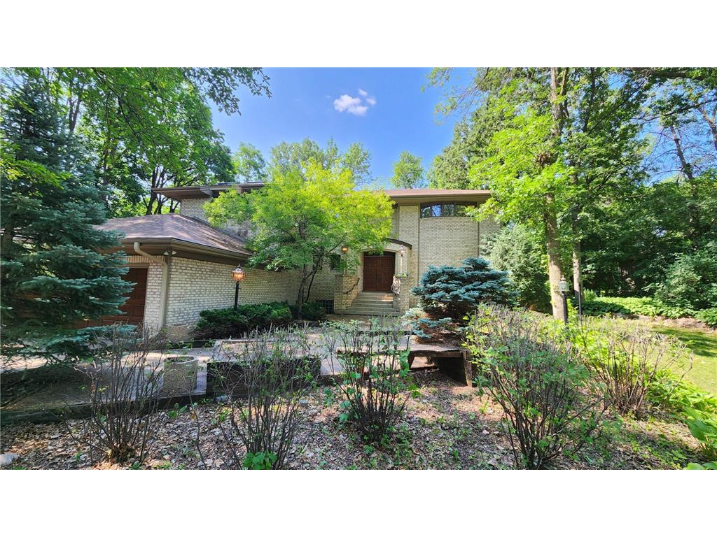 9705 Oak Ridge Trail Minnetonka MN 55305 6396596 image1
