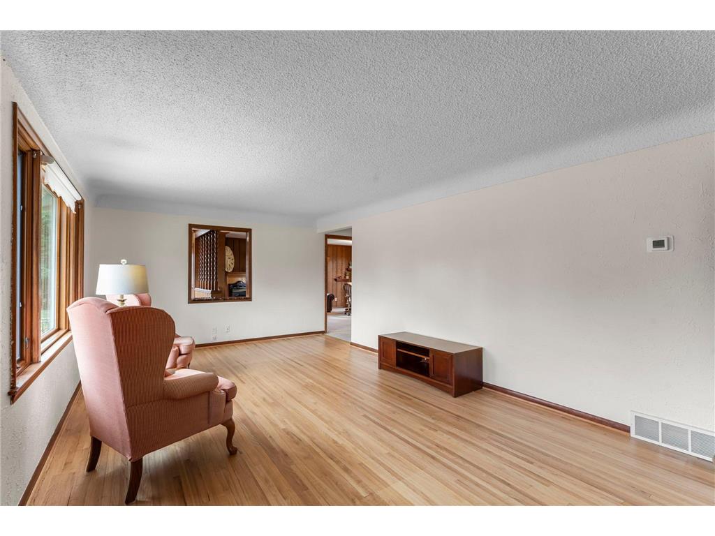 9706 Foley Boulevard NW Coon Rapids MN 55433 7037532 image17