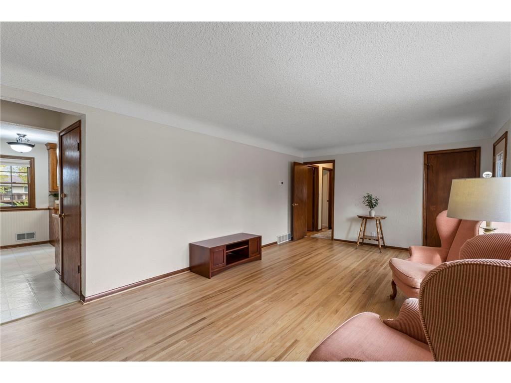 9706 Foley Boulevard NW Coon Rapids MN 55433 7037532 image18