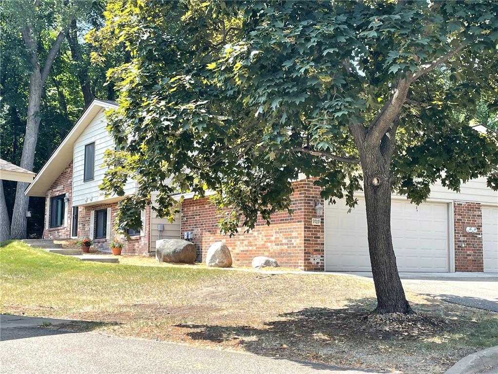 9709 Cimarron Circle Minnetonka MN 55305 6389775 image1