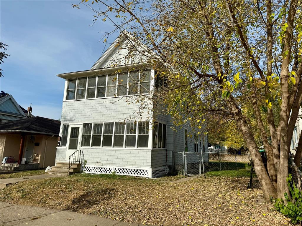 971 Case Avenue Saint Paul MN 55106 6622874 image1